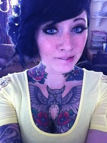 Petite Asian Ladyboy Plugs